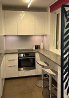Flat With Balcony 4p/1bdr Near La Defense