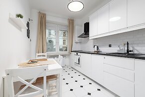 RentPlanet - Apartament Chmielna