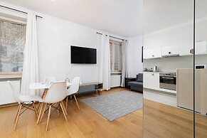 RentPlanet - Apartament Chmielna