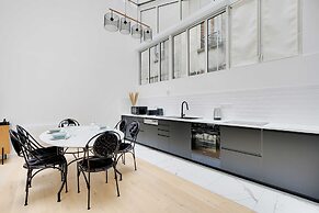 Authentique Apartment - 1br- 2P- Voltaire