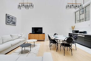Authentique Apartment - 1br- 2P- Voltaire