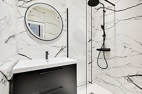 Authentique Apartment - 1br- 2P- Voltaire