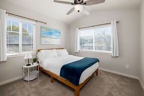 Large 4 Bedroom Close To Beach