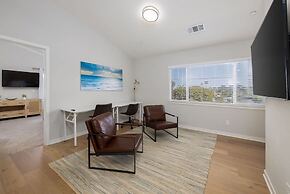 Large 4 Bedroom Close To Beach