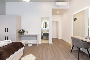 Oasis Luxe Boutique Suites by BQA