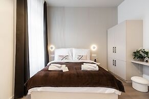 Oasis Luxe Boutique Suites by BQA