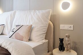 Oasis Luxe Boutique Suites by BQA