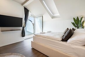 Oasis Luxe Boutique Suites by BQA