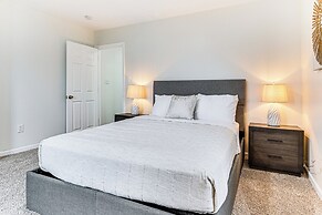 3 Mi to Downtown: Pet-friendly Indianapolis Home