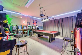 10 Mi to Disney: Family Home w/ Game Room!