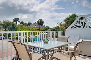 Walk to Cocoa Beach: Condo w/ Patio!