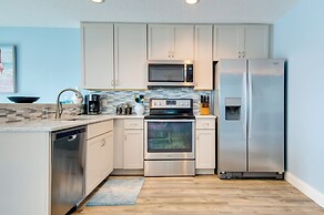 Walk to Cocoa Beach: Condo w/ Patio!