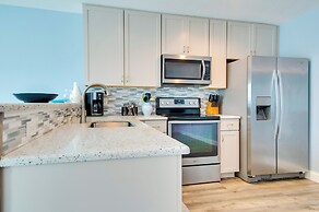 Walk to Cocoa Beach: Condo w/ Patio!