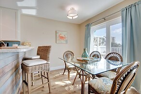 Walk to Ocean: Dog-friendly Duplex in Cocoa Beach