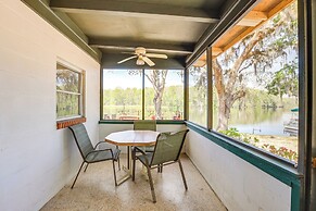 Dock & Fire Pit: Scenic Studio on Suwannee River!
