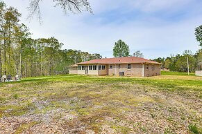 Near Lake Jordan: Secluded Getaway w/ Game Room!