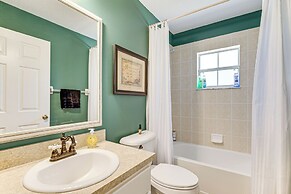 Walk to Boat Ramp: Dunnellon Home w/ Private Yard!