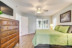 Walk to Boat Ramp: Dunnellon Home w/ Private Yard!