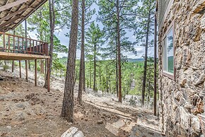 Half-mi to Midtown: Family Retreat w/ Mtn Views!