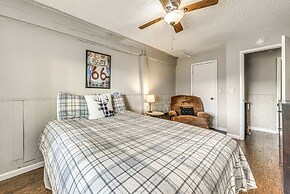 Half-mi to Midtown: Family Retreat w/ Mtn Views!