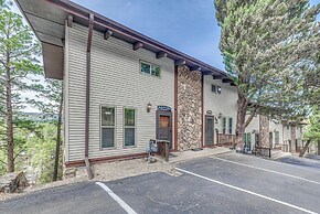 Half-mi to Midtown: Family Retreat w/ Mtn Views!