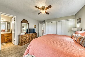 Half-mi to Midtown: Family Retreat w/ Mtn Views!