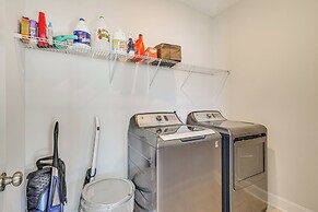 3 Mi to Umstead State Park: Home w/ Pool Access