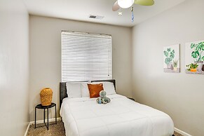 8 Mi to Beach Park: Bakersfield Gem w/ Yard!