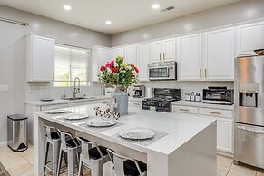 8 Mi to Beach Park: Bakersfield Gem w/ Yard!
