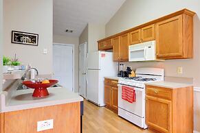 2 Mi to Heritage Park: Pet-friendly Mcdonough Home