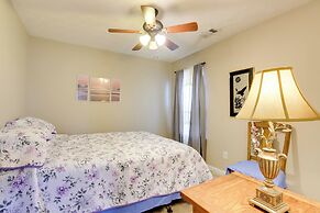 2 Mi to Heritage Park: Pet-friendly Mcdonough Home