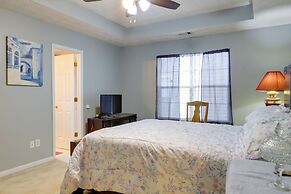 2 Mi to Heritage Park: Pet-friendly Mcdonough Home