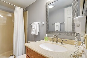 Patio + Pool Access: Wintergreen Resort Getaway!