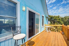 Steps to Beach: Centrally Located OBX Home!