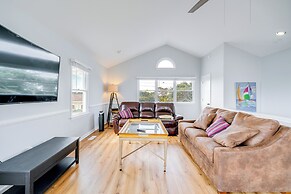 Steps to Beach: Centrally Located OBX Home!