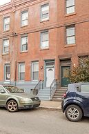 Chic & Cozy Philly Stay in City Center