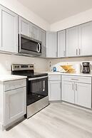 Chic & Cozy Philly Stay in City Center