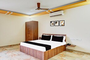 Super Hotel O Radha Residency