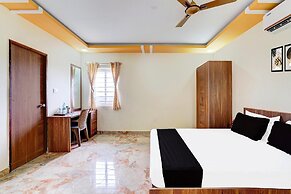 Super Hotel O Radha Residency