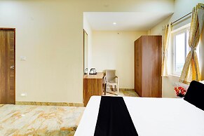 Super Hotel O Radha Residency