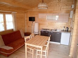 Single-storey Homes by the Lake, Jelen