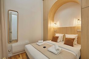 Saint Honore Luxury Apartment With AC