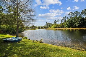 Pondside Perch - Your Waterfront Retreat 3 Bedroom Home