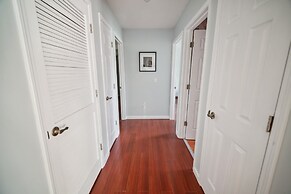 Pondside Perch - Your Waterfront Retreat 3 Bedroom Home