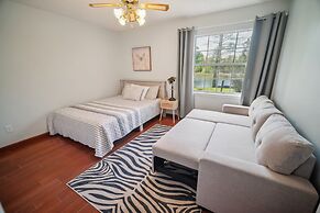 Pondside Perch - Your Waterfront Retreat 3 Bedroom Home