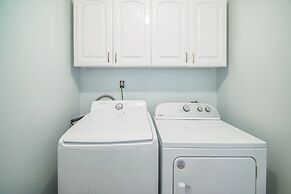 Pondside Perch - Your Waterfront Retreat 3 Bedroom Home