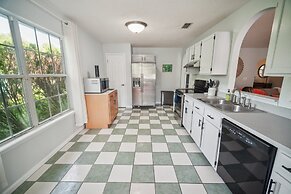 Pondside Perch - Your Waterfront Retreat 3 Bedroom Home