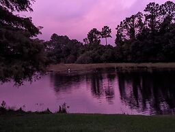 Pondside Perch - Your Waterfront Retreat 3 Bedroom Home