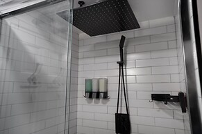 Old Town Gem With Modern Comforts & Ample Parking 1 Bedroom Townhouse