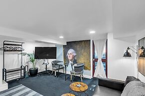 Old Town Perfection With Fire Pit 4 Bedroom Townhouse